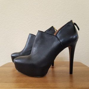 Nine West black chunky platform ankle bootie
